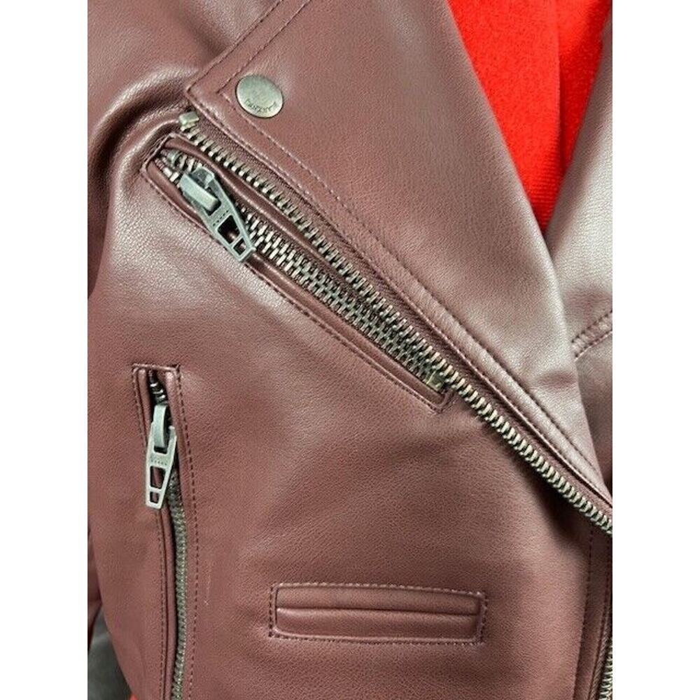 BlankNYC Faux Leather Crop Moto Jacket In Head Over Heels Size XS NWOT $98 MSRP - Picture 3 of 9